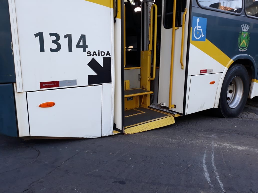 2018723_Joi quer facilitar trânsito de ônibus no Parque do Lago.